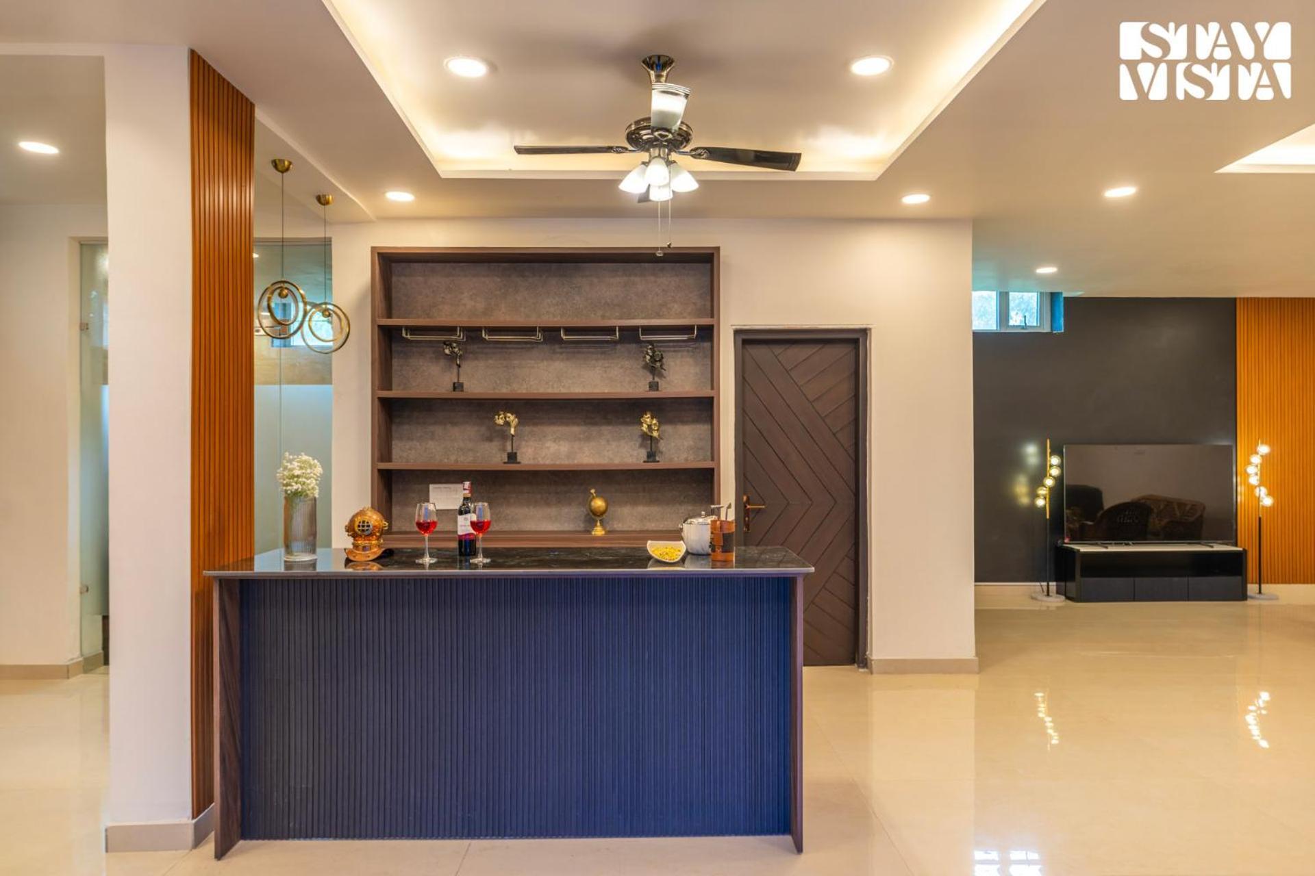 Stayvista At Wandering Vines Indoor Pool 4Bhk Luxury Villa In Delhi Sohna מראה חיצוני תמונה