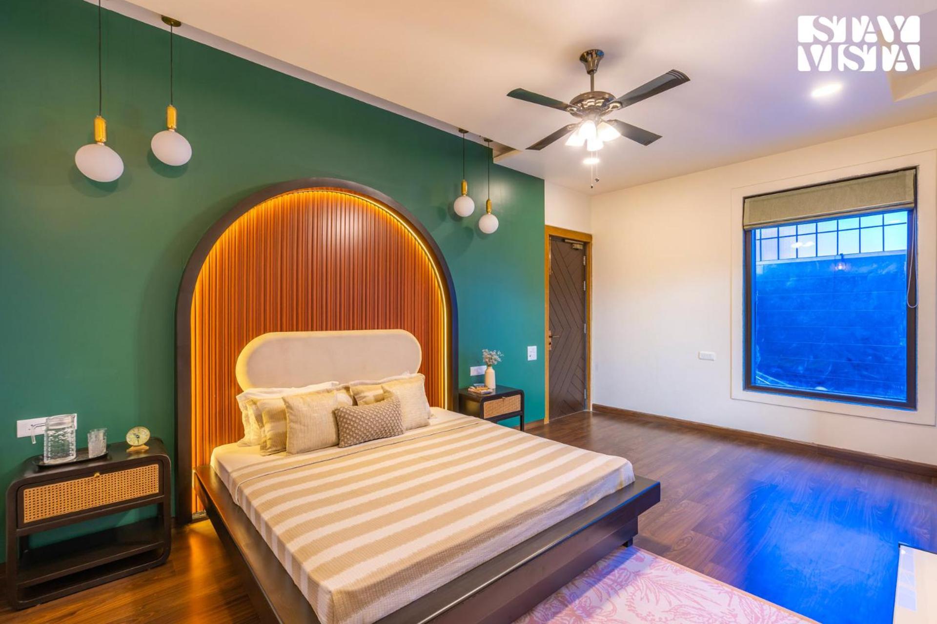 Stayvista At Wandering Vines Indoor Pool 4Bhk Luxury Villa In Delhi Sohna מראה חיצוני תמונה